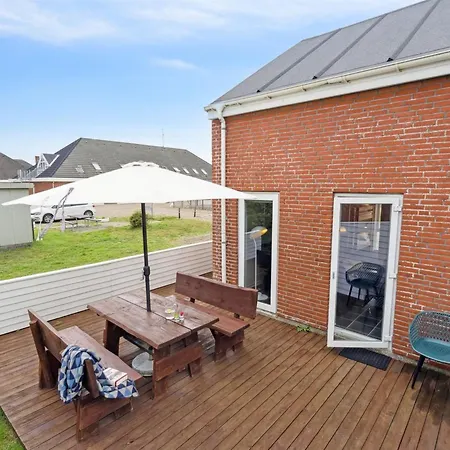 아파트 Edly - 2-3km From The Sea By Interhome *